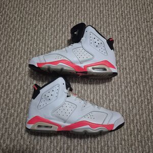 Nike Air Jordan VI 6 Infrared Classic Bulls Original GS Size 5.5Y/Women’s Size 7